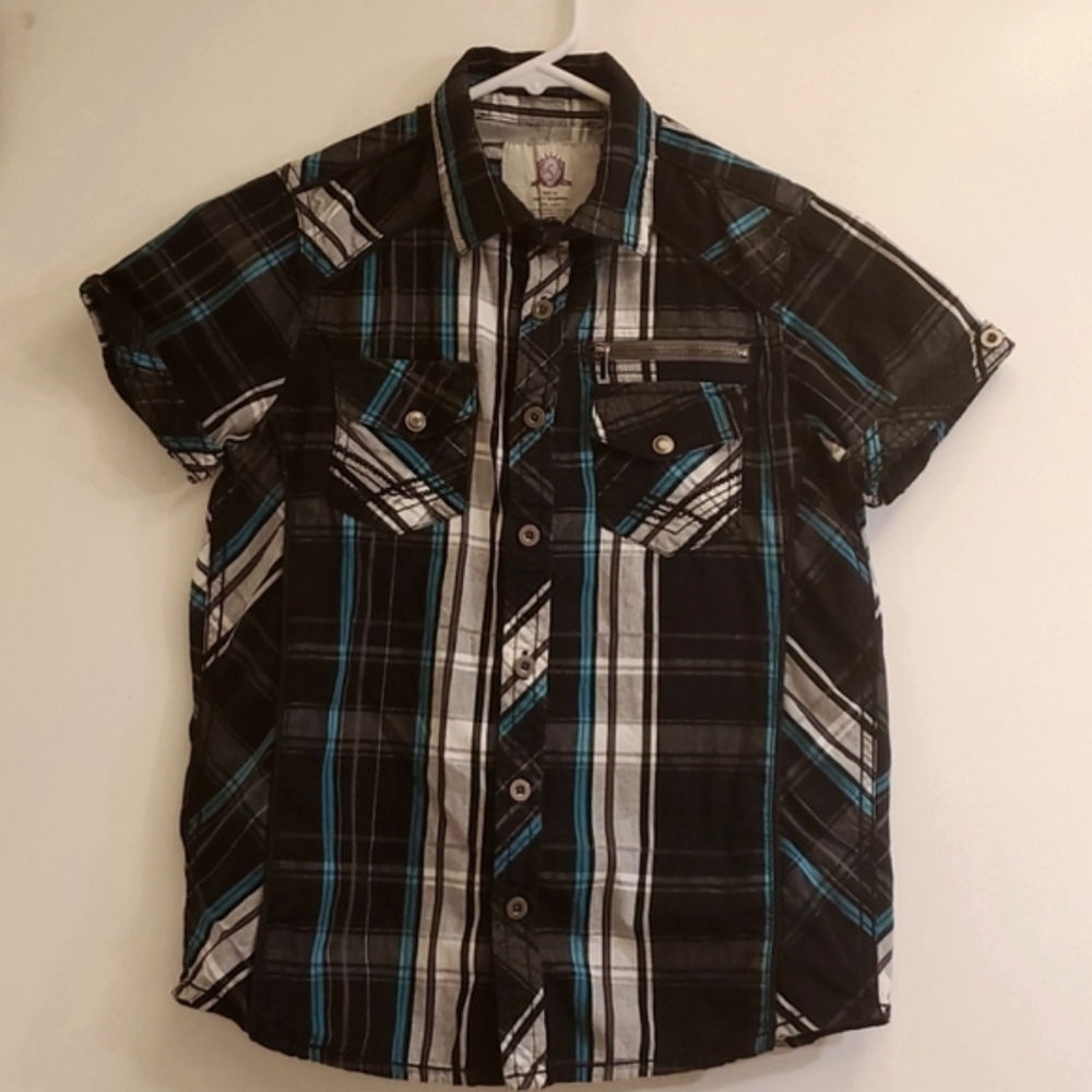Short Sleeve button down shirt size M
